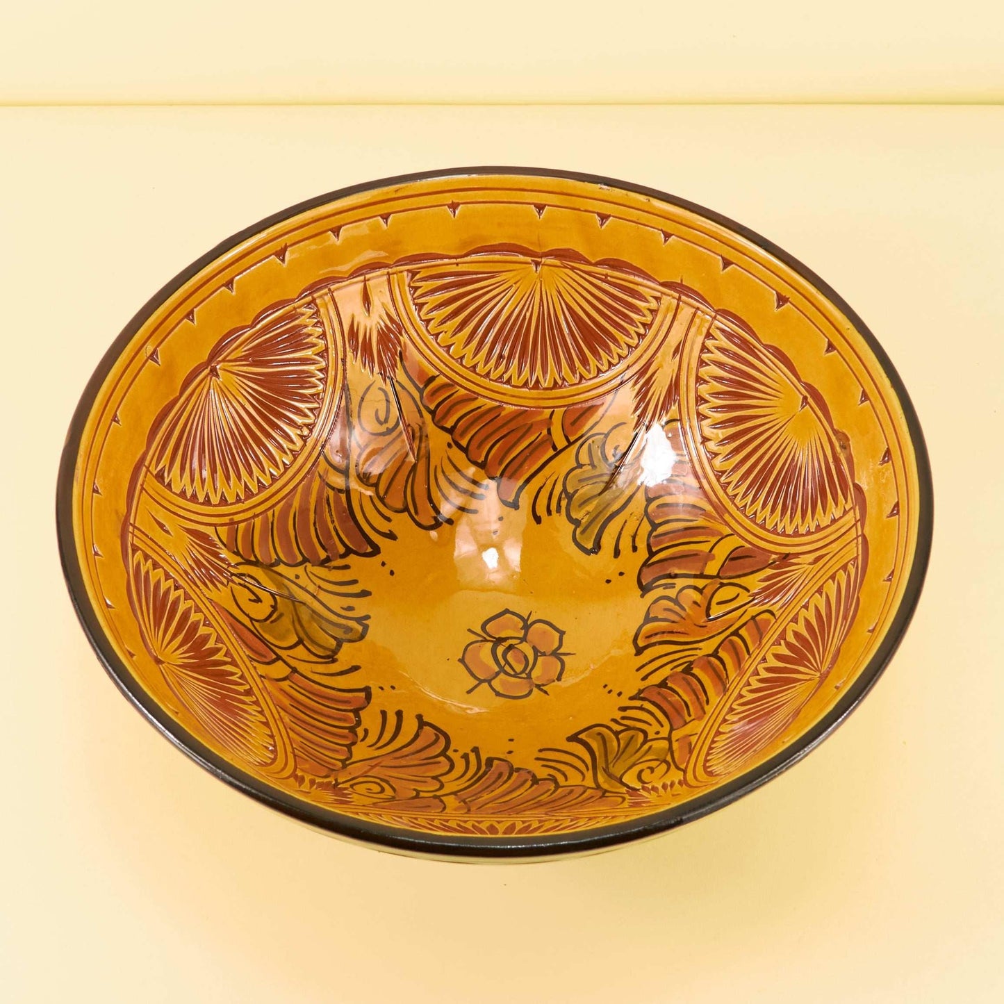 Aardwerk Schaal Gegraveerd L – Golden Saffron